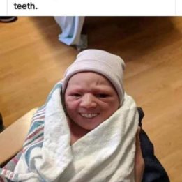 Si les bébés avaient des dents