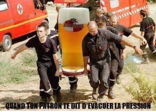 Évacuer la pression avec la bière géante