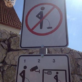 Panneau efficace: interdit de pisser dans la rue